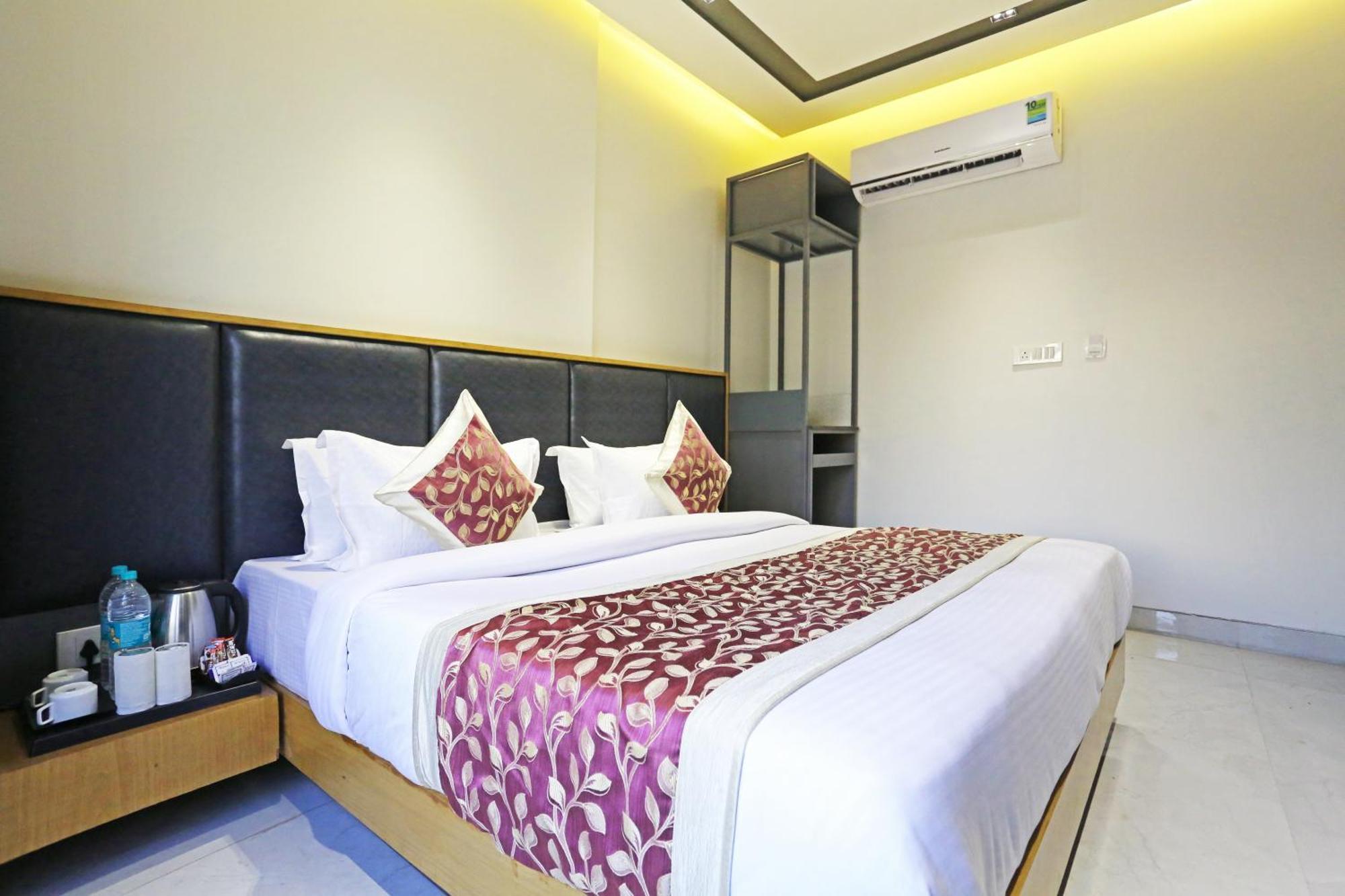Crown Hotel Agra Near Taj Mahal Esterno foto